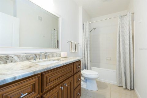 Condo in Tampa, Florida, 2 bedrooms  № 1722166 - photo 24