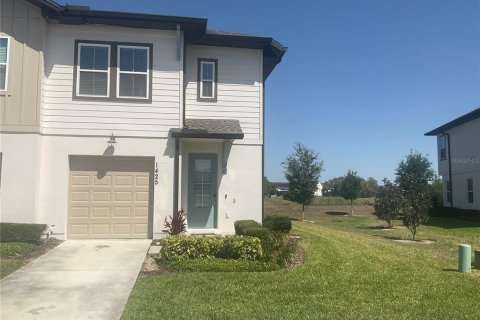 Townhouse in Davenport, Florida 3 bedrooms, 150.87 sq.m. № 1631993 - photo 1