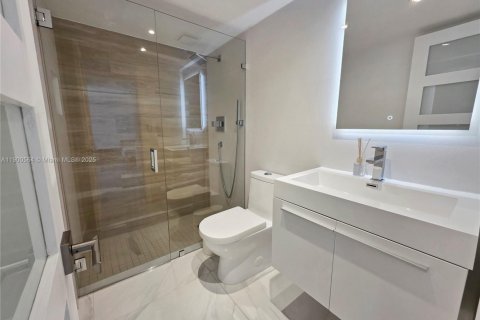 Снять в аренду кондоминиум в Авентура, Флорида 2 спальни, 126.35м2, № 1954301 - фото 11