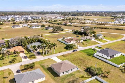 House in Cape Coral, Florida 3 bedrooms, 144.09 sq.m. № 1971449 - photo 29