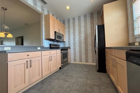 Condo in Lake Wales, Florida, 2 bedrooms  № 1391334 - photo 10