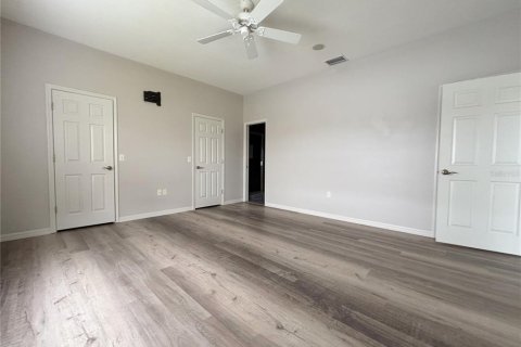 Condo in Lake Wales, Florida, 2 bedrooms  № 1391334 - photo 22