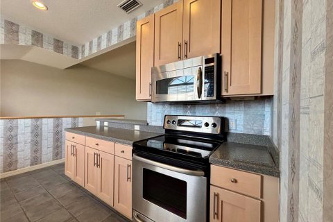 Condo in Lake Wales, Florida, 2 bedrooms  № 1391334 - photo 14