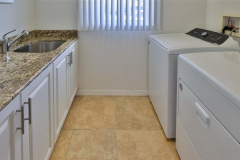 Villa ou maison à vendre à Daytona Beach, Floride: 2 chambres, 124.3 m2 № 2093083 - photo 12