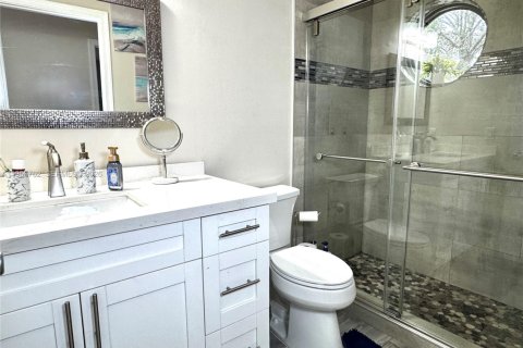 House in Miami, Florida 3 bedrooms, 140.75 sq.m. № 2010685 - photo 22