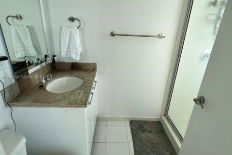 Снять в аренду кондоминиум в Майами, Флорида 2 спальни, 121.7м2, № 2003627 - фото 11