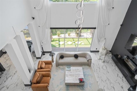 Villa ou maison à vendre à Orlando, Floride: 4 chambres, 367.24 m2 № 1771152 - photo 17