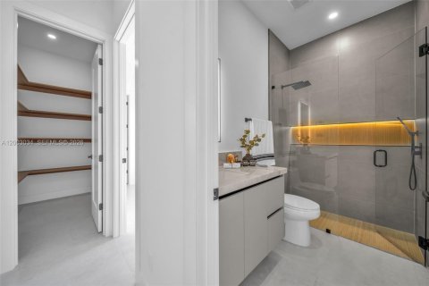 Casa en venta en Cape Coral, Florida, 4 dormitorios, 166.57 m2 № 2066497 - foto 27