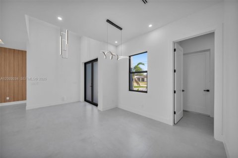 Casa en venta en Cape Coral, Florida, 4 dormitorios, 166.57 m2 № 2066497 - foto 21