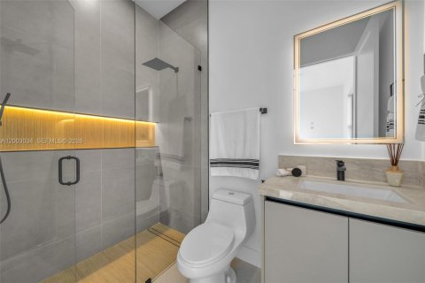 Casa en venta en Cape Coral, Florida, 4 dormitorios, 166.57 m2 № 2066497 - foto 26