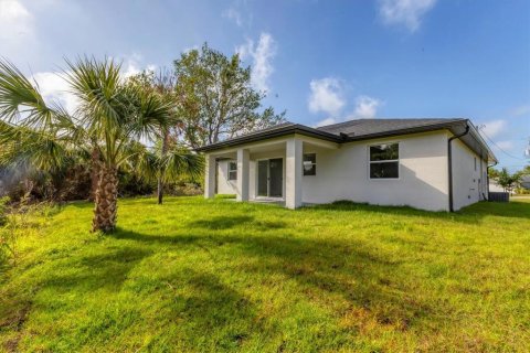 Casa en alquiler en Rotonda, Florida, 3 dormitorios, 138.98 m2 № 1848015 - foto 1