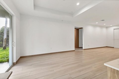 Casa en alquiler en Rotonda, Florida, 3 dormitorios, 138.98 m2 № 1848015 - foto 11