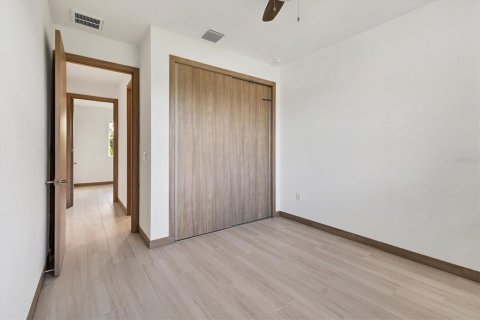 Casa en alquiler en Rotonda, Florida, 3 dormitorios, 138.98 m2 № 1848015 - foto 20