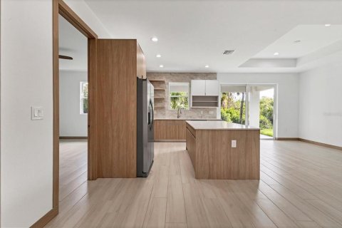 Casa en alquiler en Rotonda, Florida, 3 dormitorios, 138.98 m2 № 1848015 - foto 13