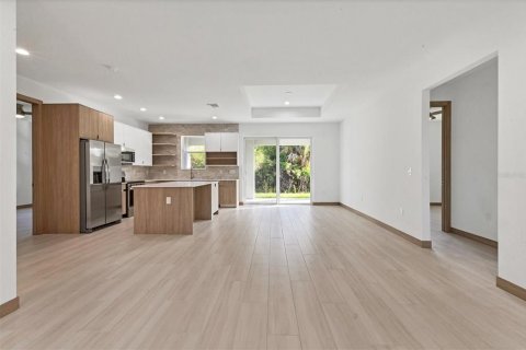 Casa en alquiler en Rotonda, Florida, 3 dormitorios, 138.98 m2 № 1848015 - foto 12