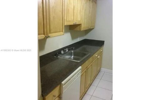 Copropriété à vendre à Miami, Floride: 2 chambres, 71.63 m2 № 1953835 - photo 4