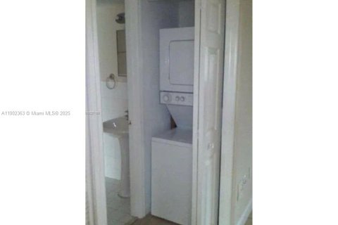 Copropriété à vendre à Miami, Floride: 2 chambres, 71.63 m2 № 1953835 - photo 5