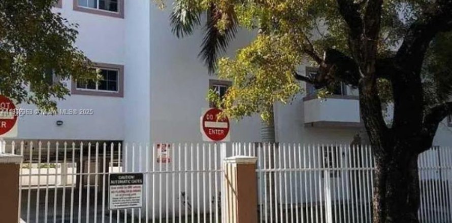 Condo à Miami, Floride, 2 chambres  № 1953835