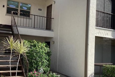 Condo à Seminole, Floride, 3 pièces  № 2139480