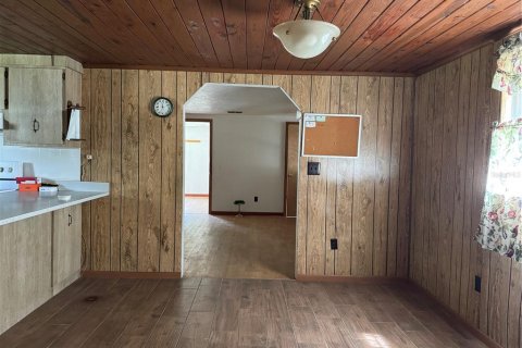 House in Plant City, Florida 2 bedrooms, 102.19 sq.m. № 1918287 - photo 12