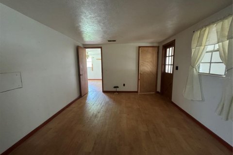 House in Plant City, Florida 2 bedrooms, 102.19 sq.m. № 1918287 - photo 17