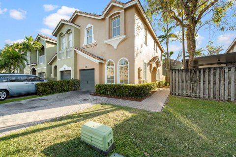 Townhouse in Homestead, Florida 4 bedrooms, 182.55 sq.m. № 1869904 - photo 2