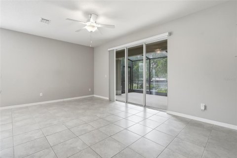 Touwnhouse à vendre à Tampa, Floride: 3 chambres, 174.66 m2 № 2344489 - photo 8
