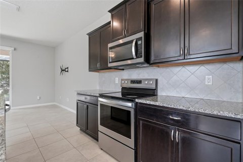 Touwnhouse à vendre à Tampa, Floride: 3 chambres, 174.66 m2 № 2344489 - photo 13