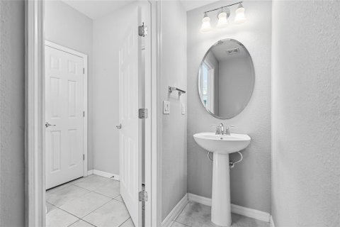 Touwnhouse à vendre à Tampa, Floride: 3 chambres, 174.66 m2 № 2344489 - photo 16