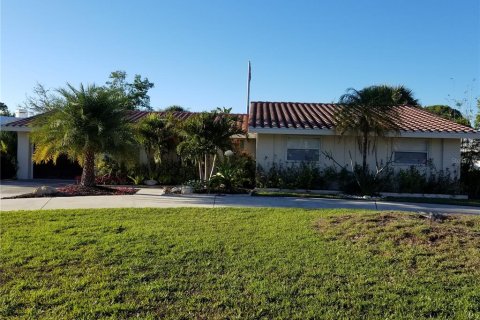 Villa ou maison à louer à Sarasota, Floride: 3 chambres, 130.71 m2 № 1689976 - photo 2