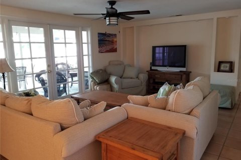 Villa ou maison à louer à Sarasota, Floride: 3 chambres, 130.71 m2 № 1689976 - photo 3