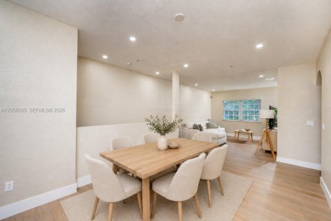 Touwnhouse à Doral, Floride 3 chambres, 156.08 m2 № 2346667