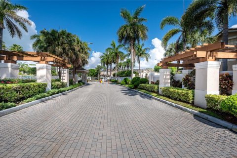 Touwnhouse à vendre à Doral, Floride: 3 chambres, 156.08 m2 № 2346667 - photo 20