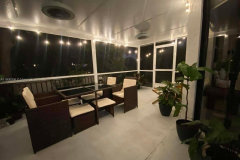 Casa en venta en Homestead, Florida, 3 dormitorios, 104.52 m2 № 1966103 - foto 9