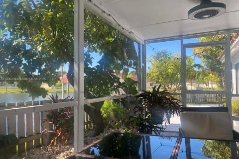 Casa en venta en Homestead, Florida, 3 dormitorios, 104.52 m2 № 1966103 - foto 8