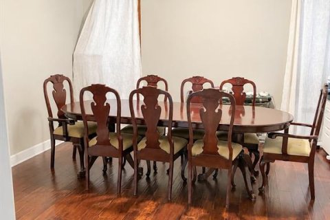 Villa ou maison à louer à Orlando, Floride: 5 chambres, 276.48 m2 № 2266553 - photo 12