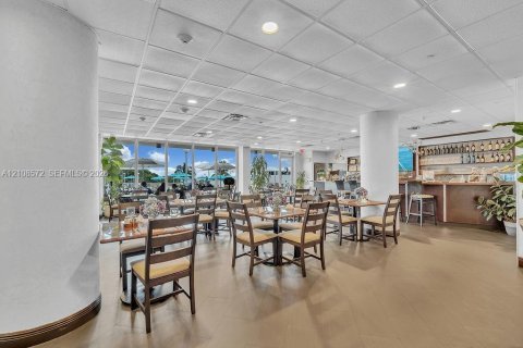 Copropriété à louer à Miami Beach, Floride: 2 chambres, 120.4 m2 № 2429984 - photo 22