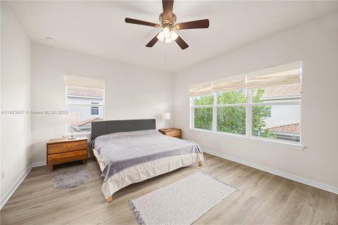 Townhouse in Hollywood, Florida 3 bedrooms, 164.34 sq.m. № 2012285 - photo 12