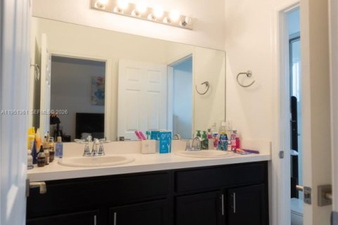 Купить таунхаус в Лодердейл-Лейкс, Флорида 3 спальни, 148.27м2, № 2009043 - фото 14