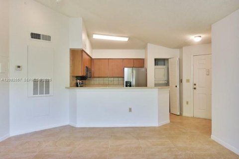 Condo in Fort Lauderdale, Florida, 1 bedroom  № 2378390 - photo 9
