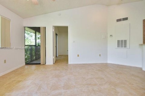 Condo in Fort Lauderdale, Florida, 1 bedroom  № 2378390 - photo 5