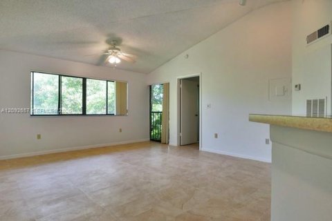 Condo in Fort Lauderdale, Florida, 1 bedroom  № 2378390 - photo 2