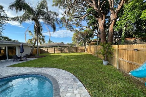 House in Sarasota, Florida 3 bedrooms, 167.5 sq.m. № 1882997 - photo 7