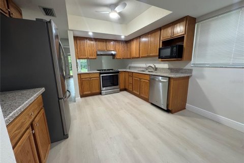 Casa en alquiler en Land O' Lakes, Florida, 4 dormitorios, 149.39 m2 № 1884123 - foto 2