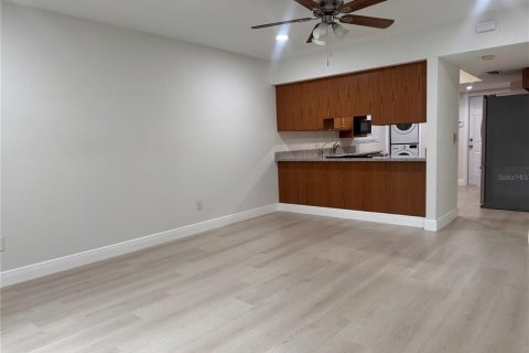 Casa en alquiler en Land O' Lakes, Florida, 4 dormitorios, 149.39 m2 № 1884123 - foto 15