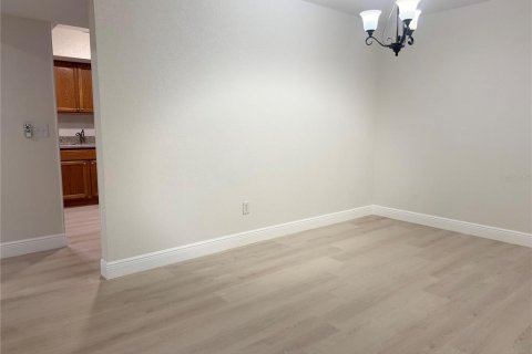 Casa en alquiler en Land O' Lakes, Florida, 4 dormitorios, 149.39 m2 № 1884123 - foto 26