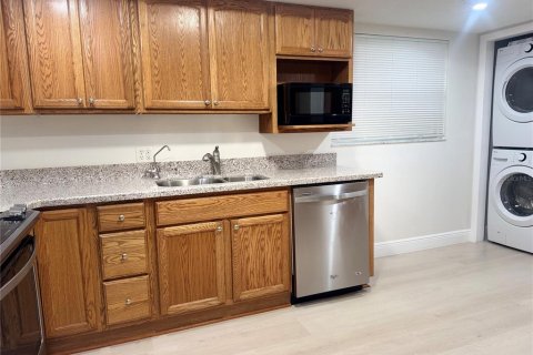 Casa en alquiler en Land O' Lakes, Florida, 4 dormitorios, 149.39 m2 № 1884123 - foto 9