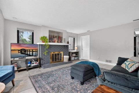 Casa en venta en Ormond Beach, Florida, 3 dormitorios, 196.95 m2 № 2107701 - foto 7