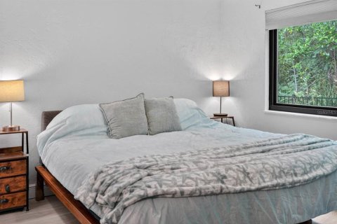 Casa en venta en Ormond Beach, Florida, 3 dormitorios, 196.95 m2 № 2107701 - foto 18