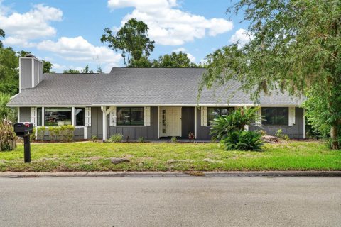 Casa en Ormond Beach, Florida 3 dormitorios, 196.95 m2 № 2107701